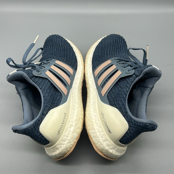 Adidas Ultra Boost sz 7 - Picture 6 of 9